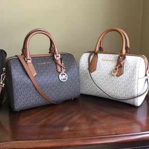 Only the Brown Michael Kors Large Hayes duffle Bag is available !